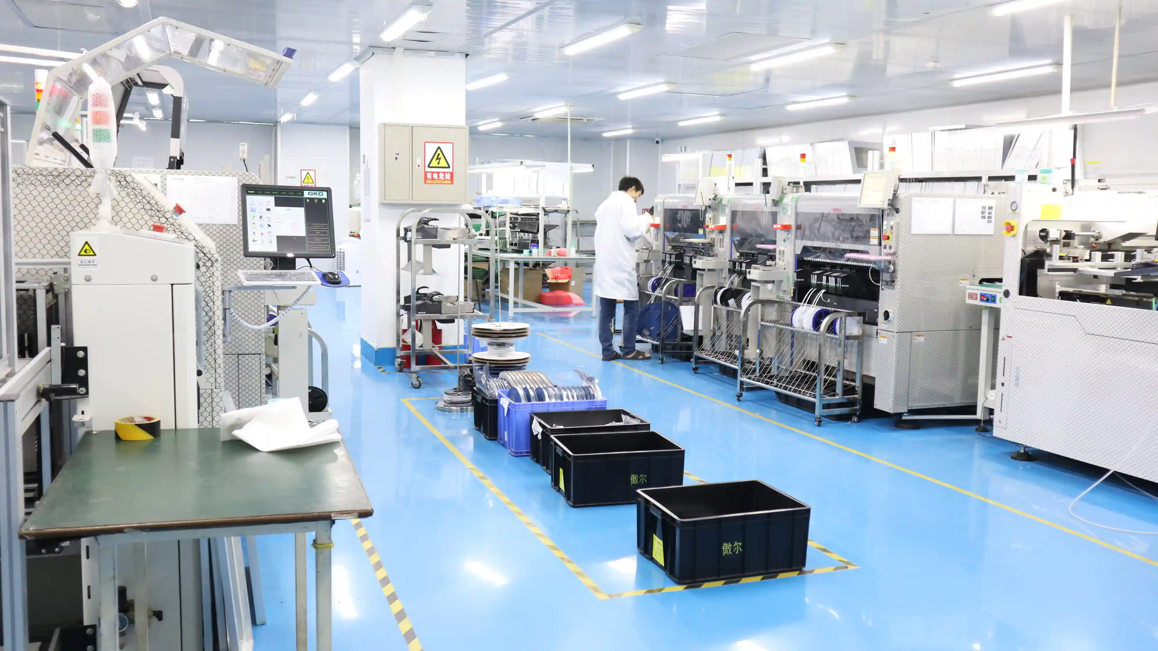 Impressão e montagem SMT com solder paste, stencil e controlo de processo em PCBA